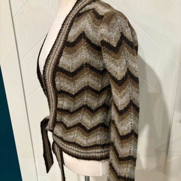 Chevron Tie-Front Cardigan - Brown and Cream boho Retro 70s Look /‎ cottagecore - Picture 2 of 4